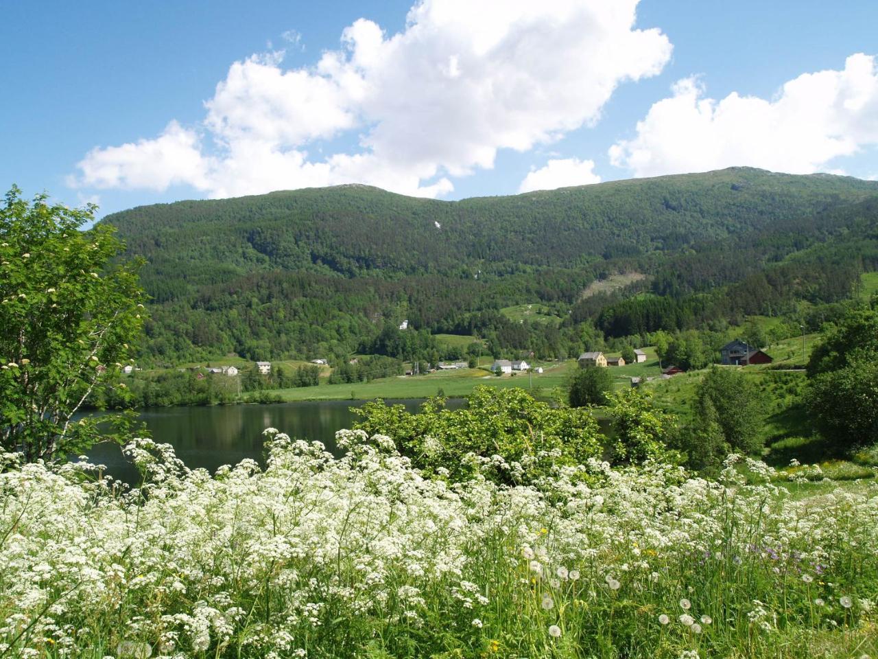 5 Bedrooms, Large Apartment With Nice View And Nature Herand エクステリア 写真