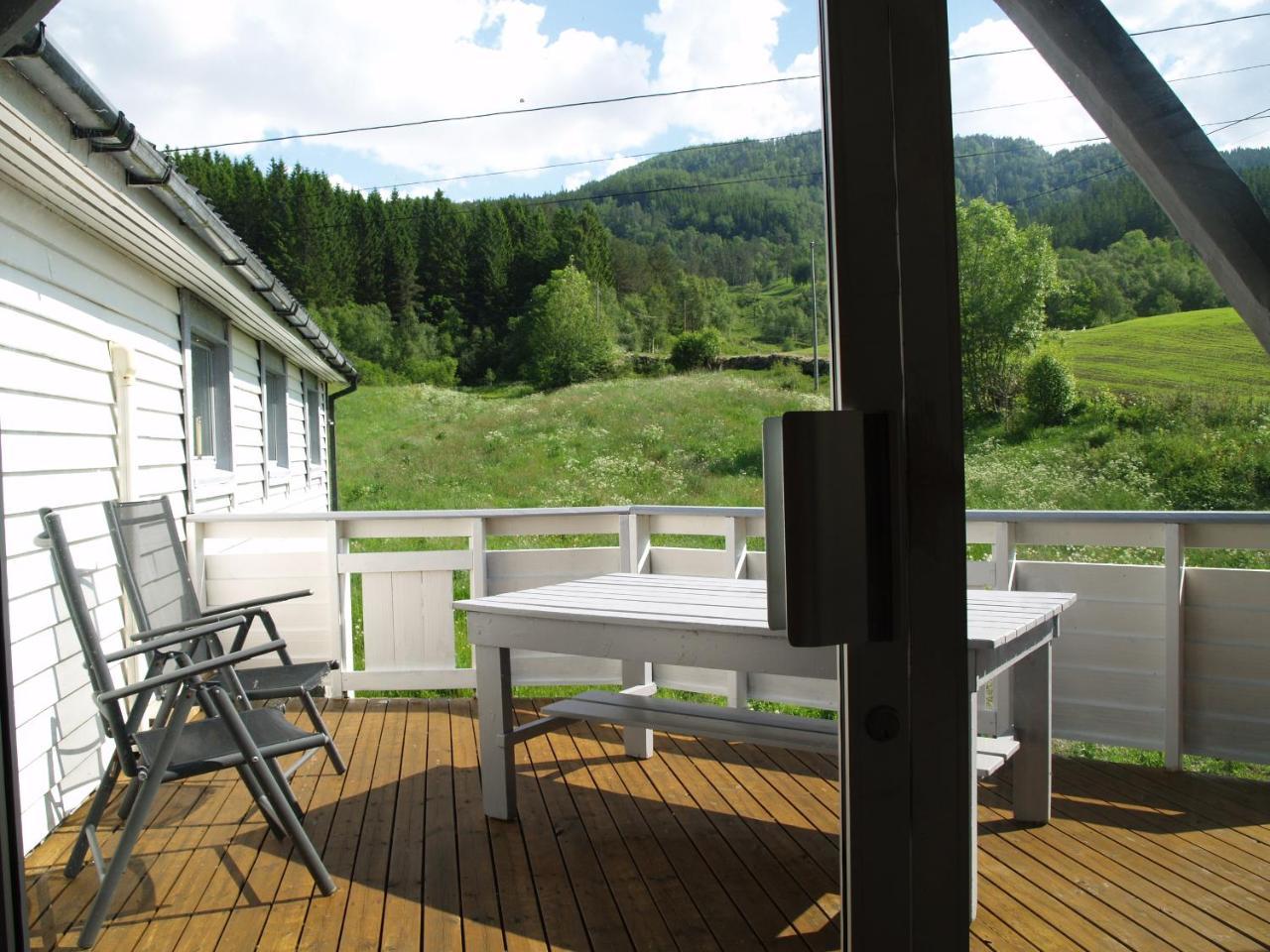 5 Bedrooms, Large Apartment With Nice View And Nature Herand エクステリア 写真
