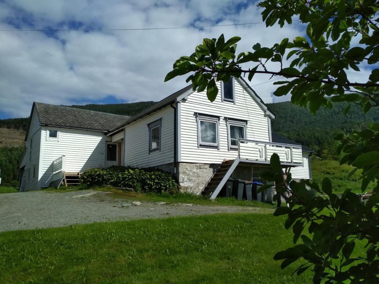 5 Bedrooms, Large Apartment With Nice View And Nature Herand エクステリア 写真