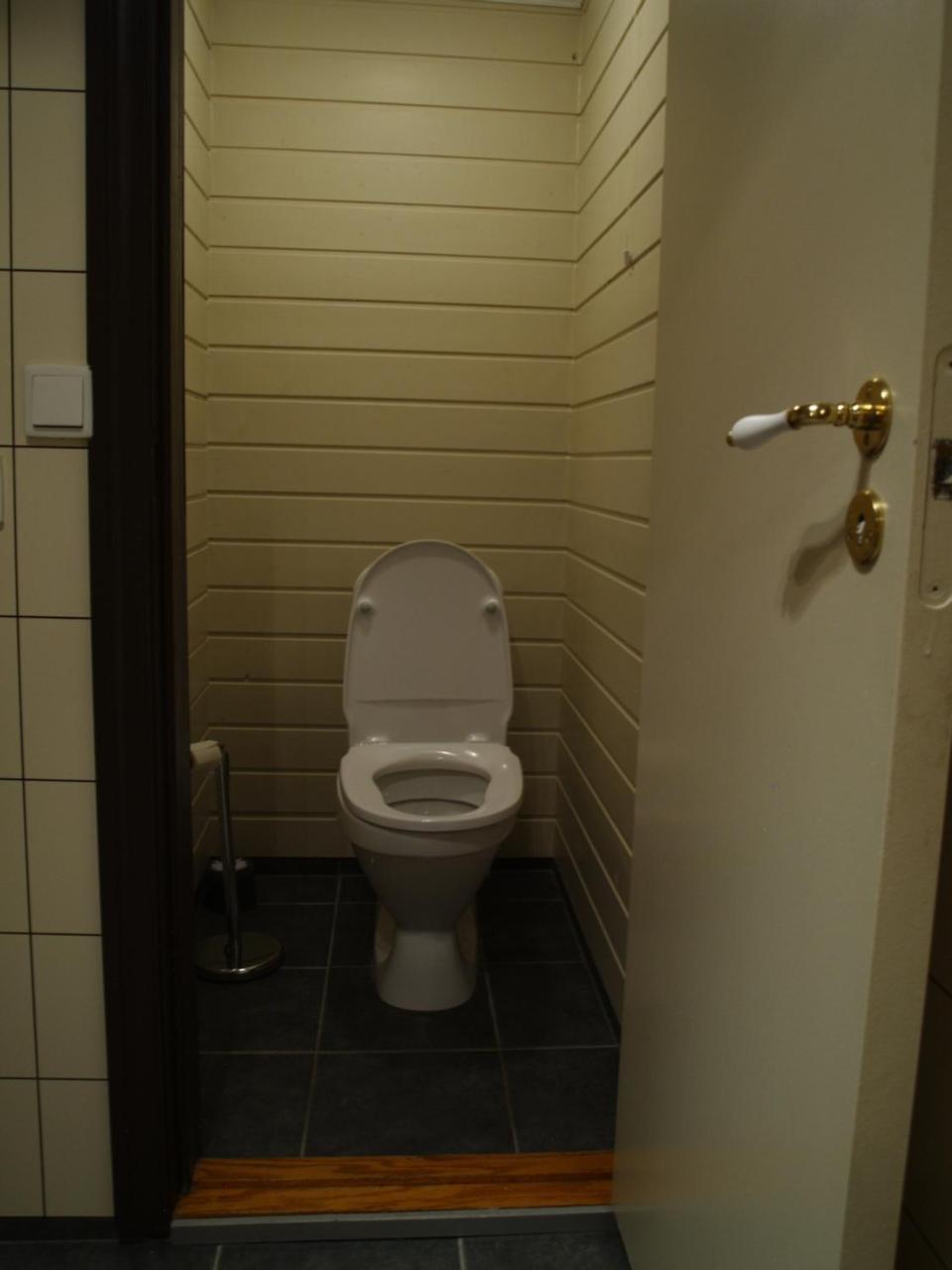 5 Bedrooms, Large Apartment With Nice View And Nature Herand エクステリア 写真